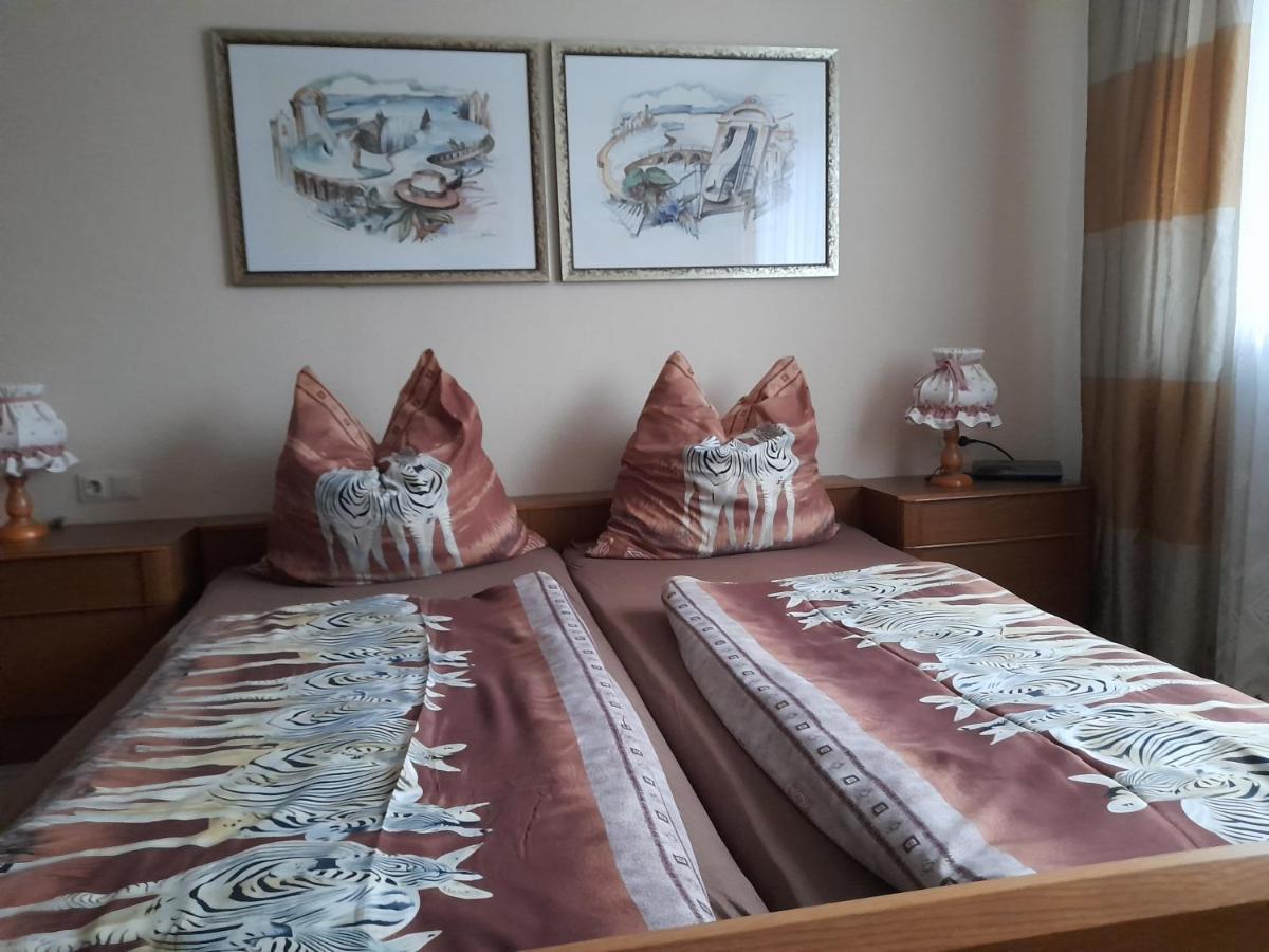 Trollenhof Apartment Wellendingen ภายนอก รูปภาพ